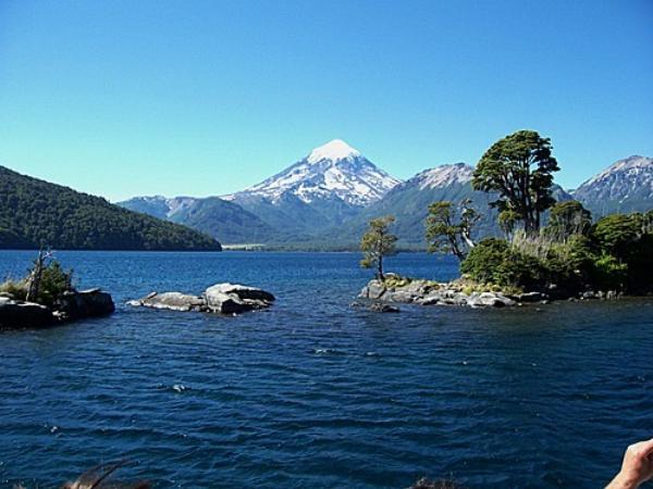 Photo of the campground El Manzano, Lago Huechulafquen, Neuquén, Argentina