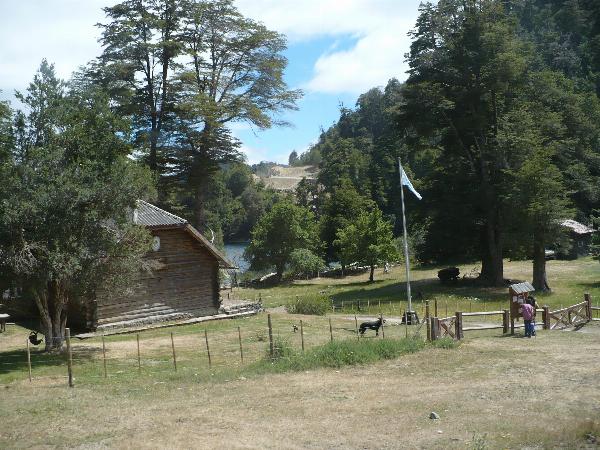 Photo of the campground Lago Espejo Grande, Lago Espejo Grande, Neuquén, Argentina